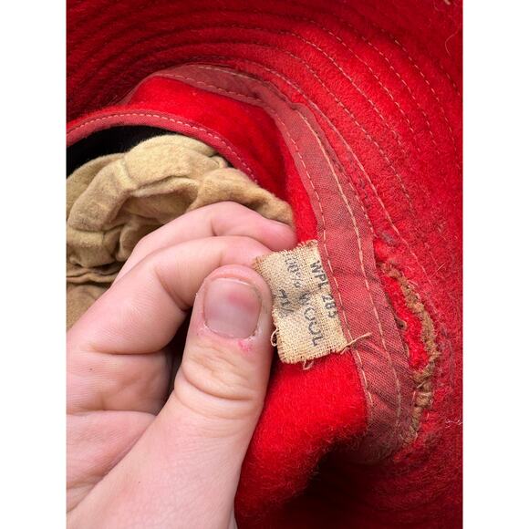 Vintage 50s Woolrich Bucket Hat Womens Size 7 1/8 Red Felt Wool Boho Outdoor